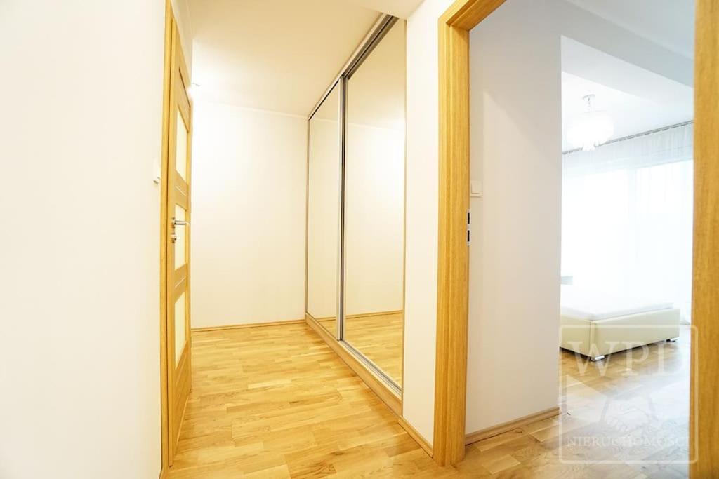 Apartament Modern Apartment-city Center-new Building-garage