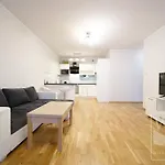 Modern Apartment-City Center-New Building-Garage