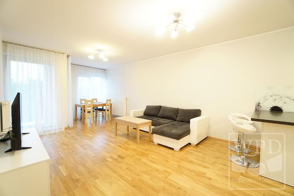 Modern Apartment-city Center-new Building-garage * Breslau